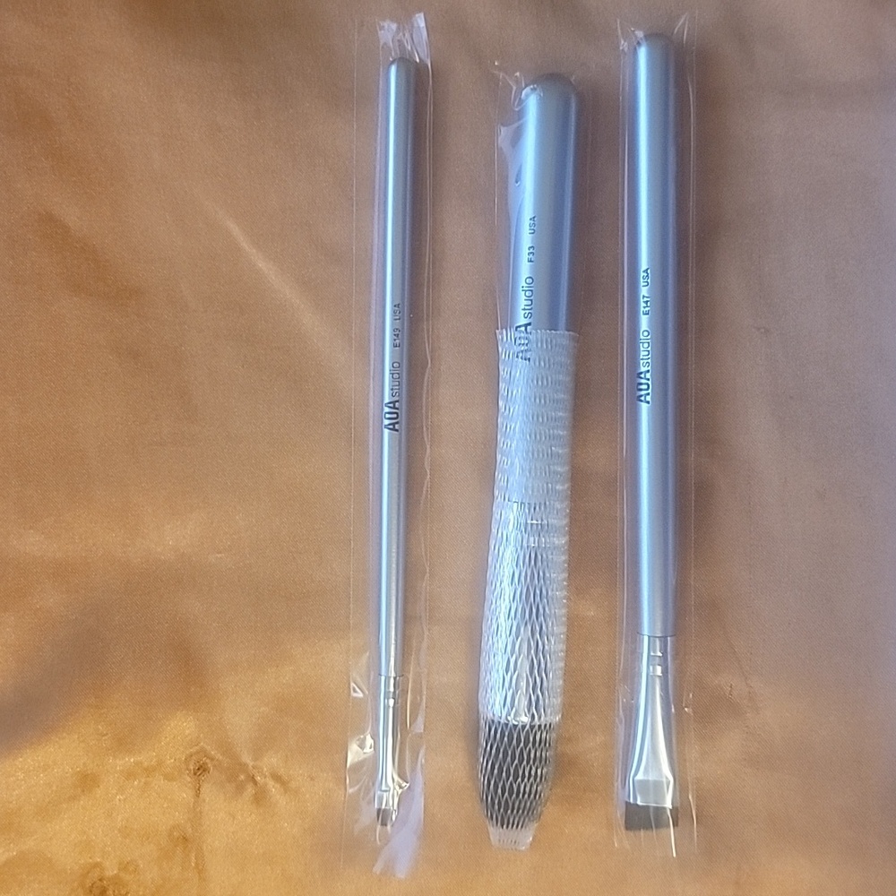 NEW 10-Piece Silver Brush Set - Picture 3 of 5